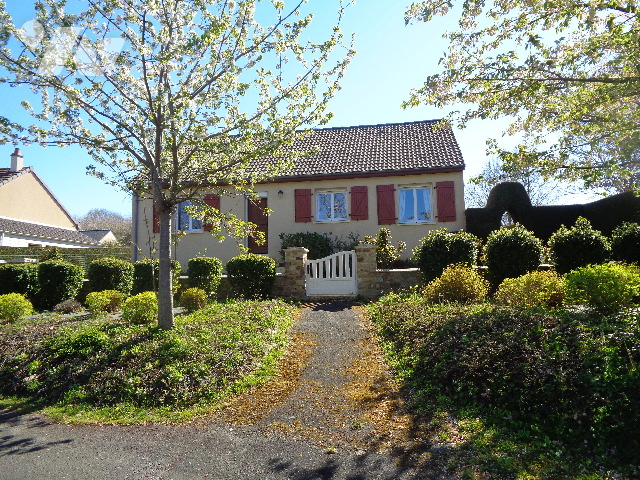 Maison 6 pièces 81 m² · à Pré-en-Pail-Saint-Samson · 81 m² · 150 000 €