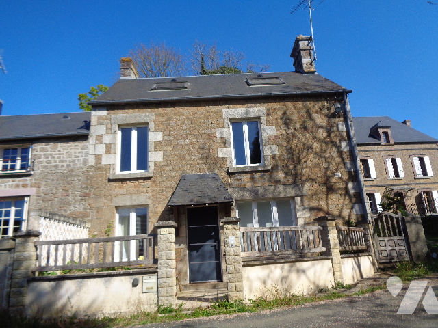 Maison 4 pièces 104 m² · à Sainte-Marguerite-de-Carrouges · 104 m² · 65 000 €