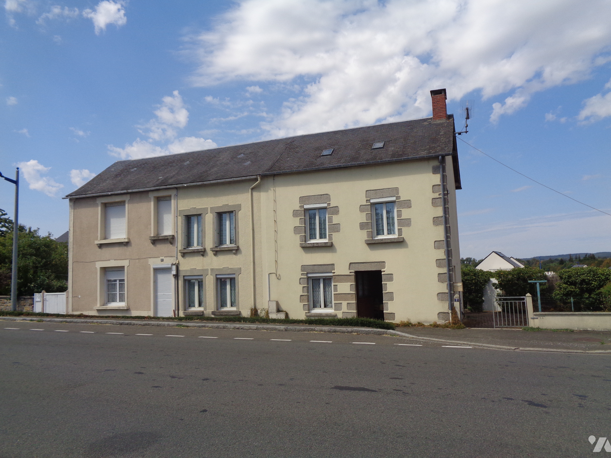 Maison 5 pièces 121 m² · à Pré-en-Pail-Saint-Samson · 121 m² · 90 000 €