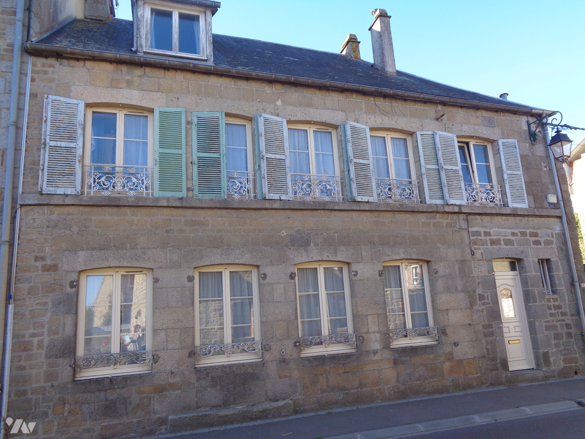 Maison 18 pièces 420 m² · à Carrouges · 420 m² · 315 000 €