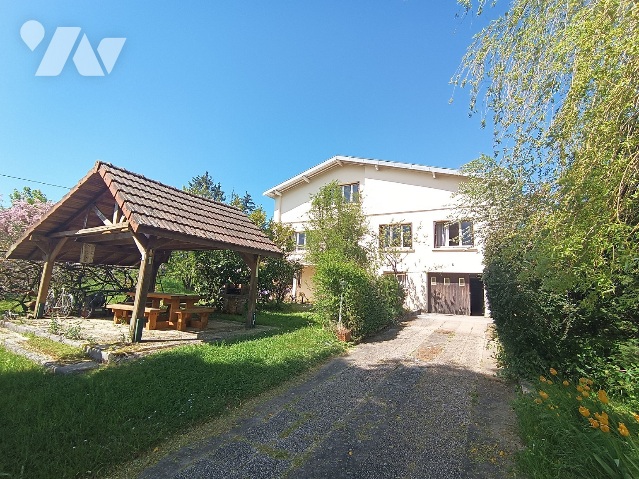Maison 8 pièces 173 m² · à Dommartin-sous-Amance · 173 m² · 270 000 €