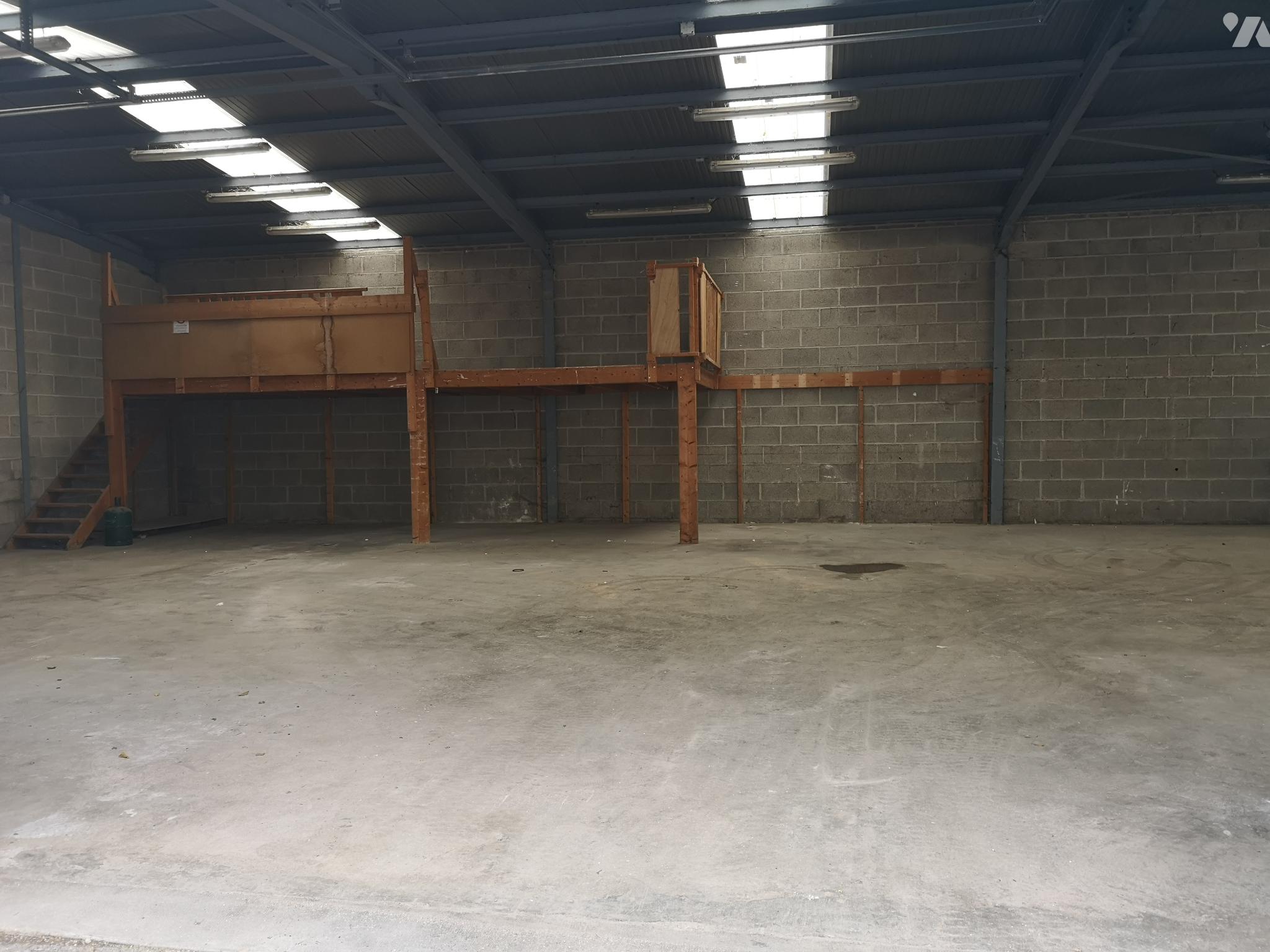 VENTE immeuble-CHAMOUILLEY (52)