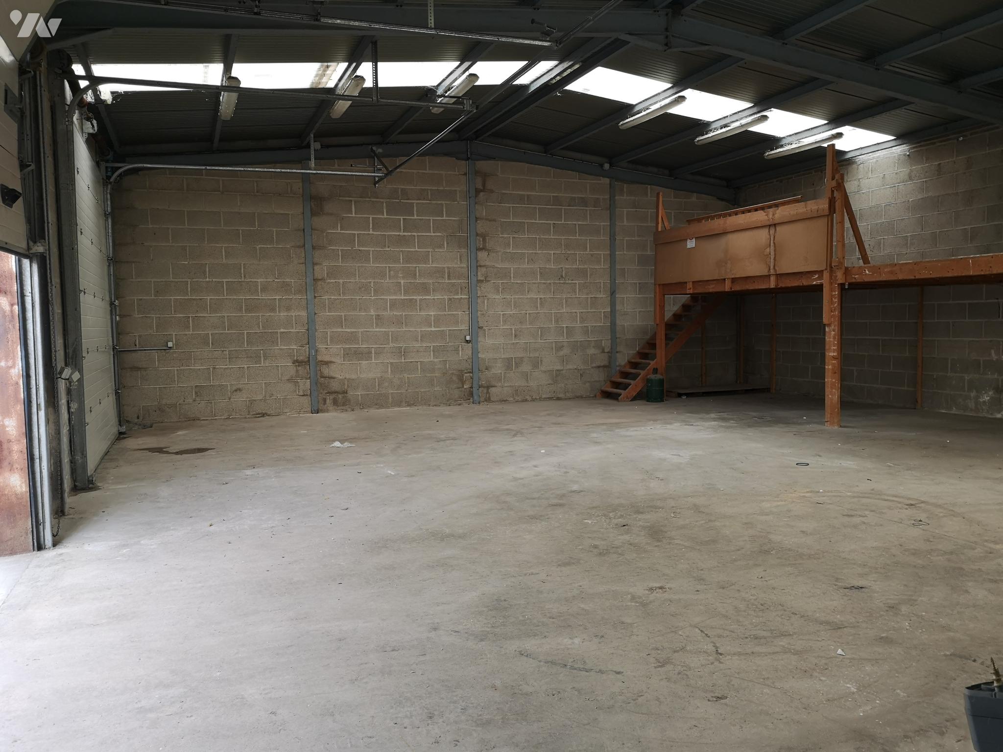 VENTE immeuble-CHAMOUILLEY (52)