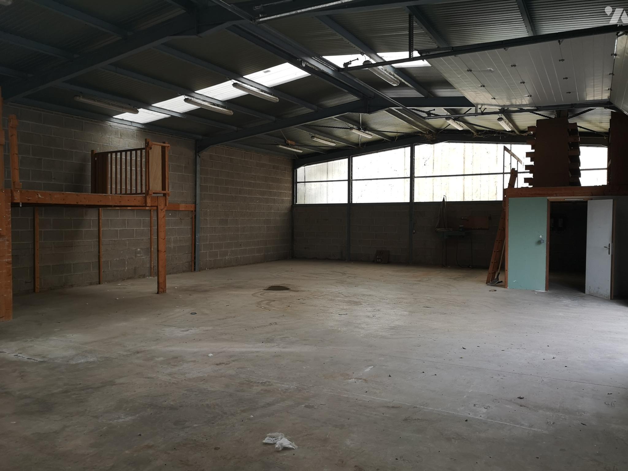 VENTE immeuble-CHAMOUILLEY (52)