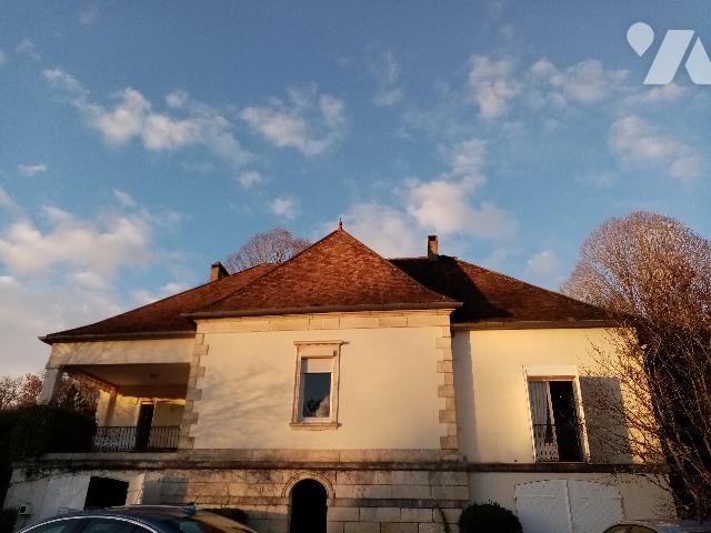 Vente - Maison / villa - LA MARCHE - 172 m² - 6 pièces - 428