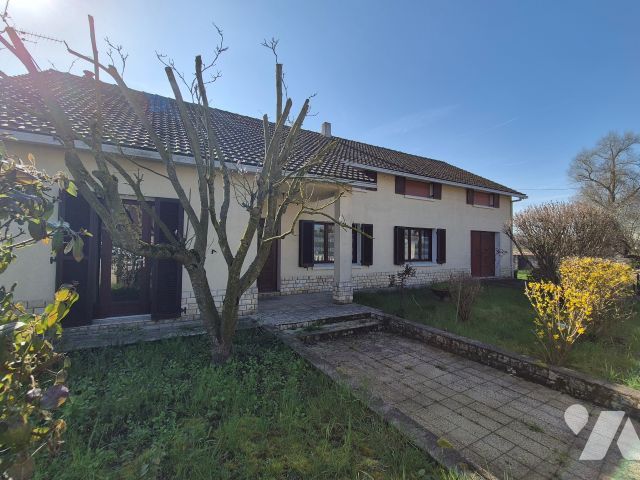 Maison 9 pièces 186 m² · à Hasnon · 186 m² · 275 000 €