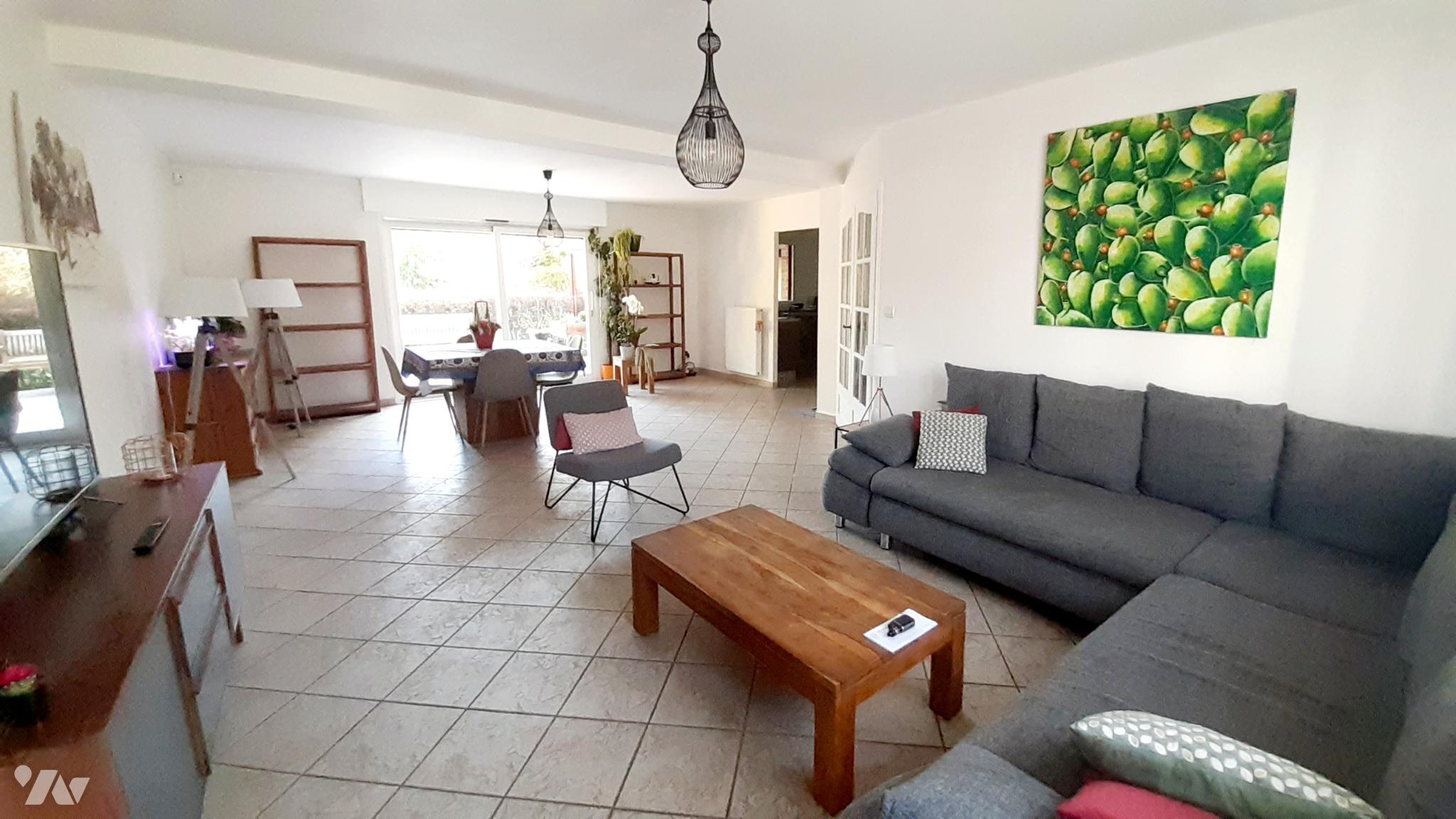 Maison 6 pièces 116 m² · à Faches-Thumesnil · 116 m² · 1 379 €