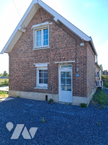 Maison 4 pièces 88 m² · à Bugnicourt · 88 m² · 900 €