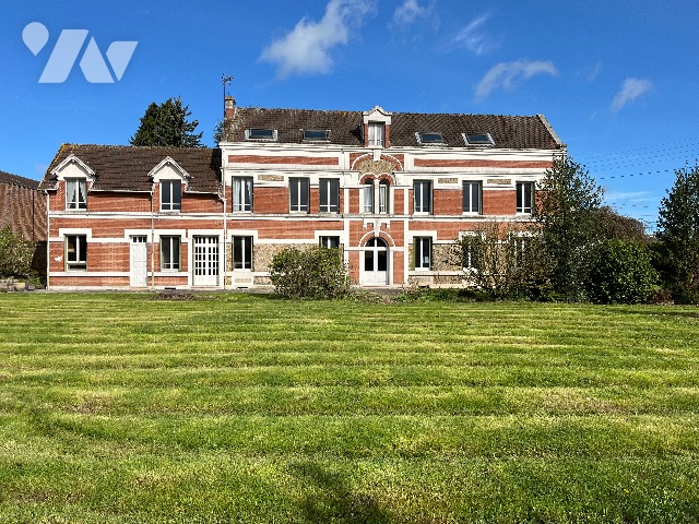 Maison 258m² — Grandvilliers