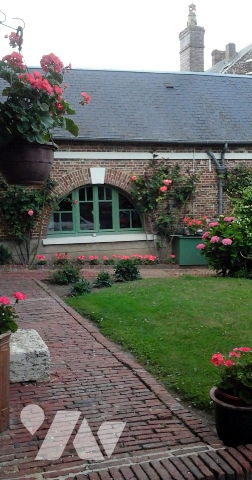 Maison 8 pièces 145 m² · à Crèvecœur-le-Grand · 145 m² · 260 000 €