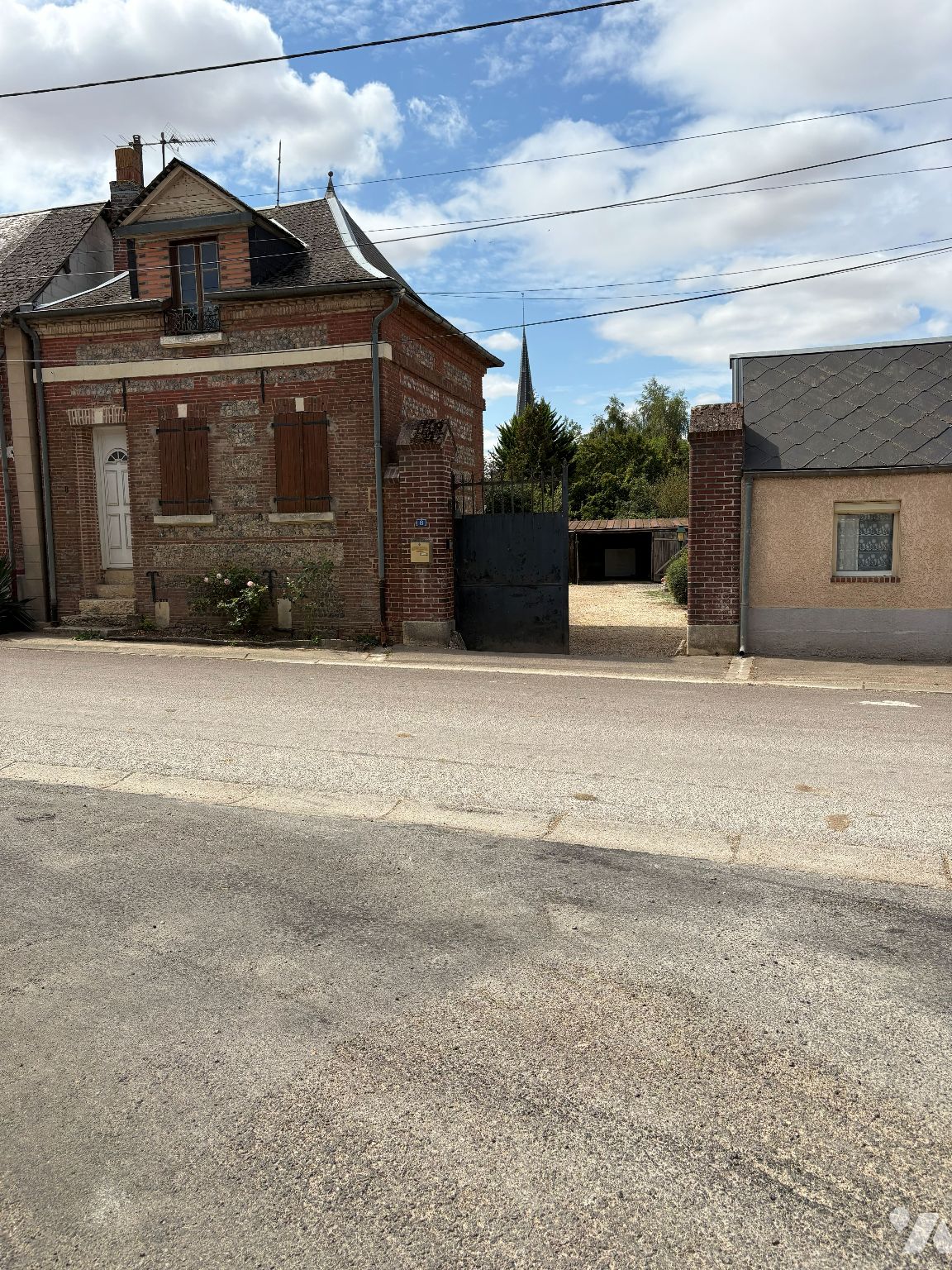 Maison 4 pièces 123 m² · à Dargies · 122,9 m² · 140 000 €