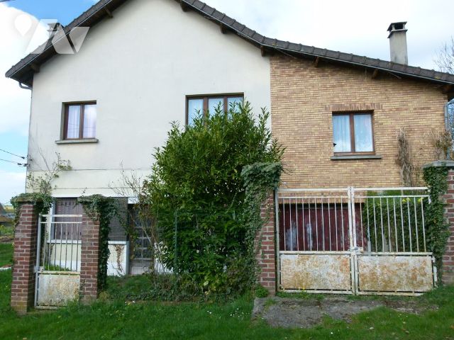 Vente - Maison / villa - BRETEUIL - 120 m² - 3 pièces - REF 242