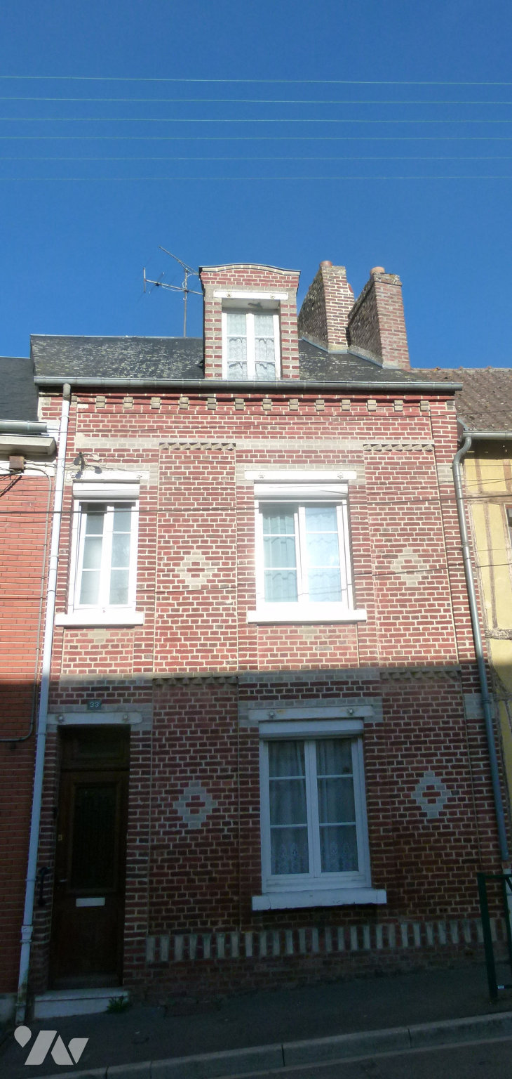 Maison 4 pièces 100 m² · à Breteuil · 100 m² · 130 000 €