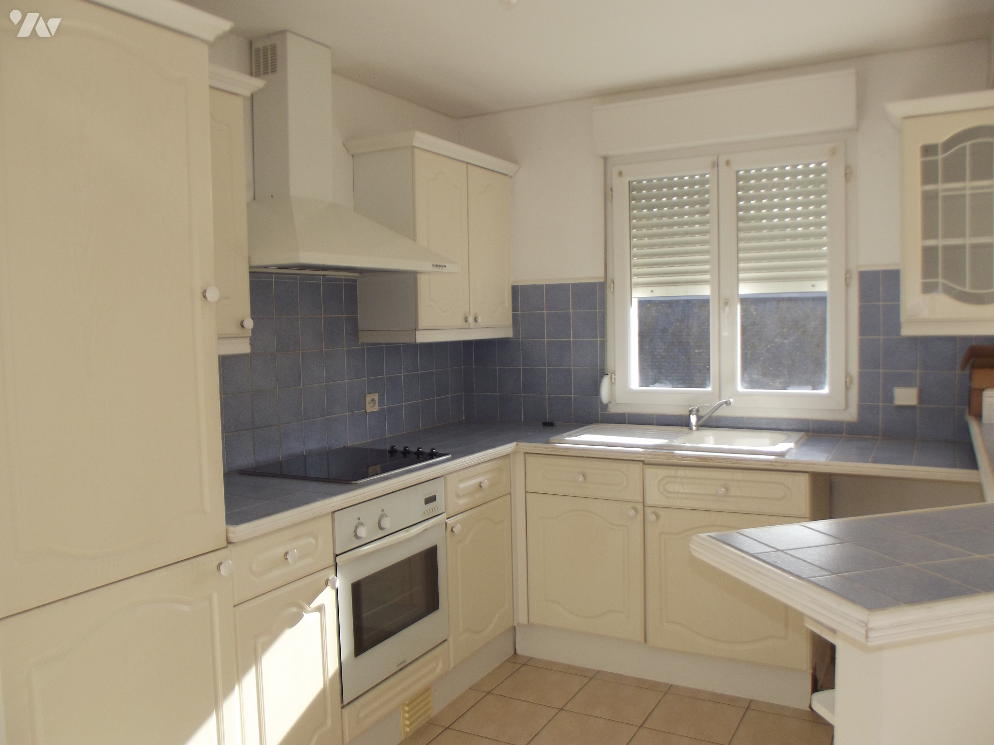 LOCATION appartement-ST JUST EN CHAUSSEE (60)