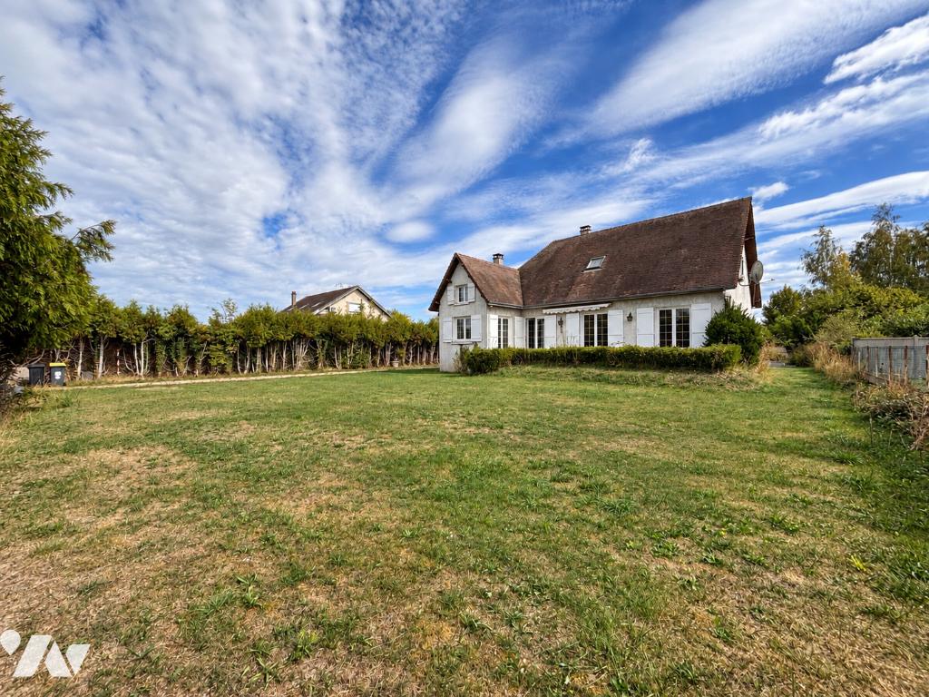 Maison 8 pièces 170 m² · à Thiers-sur-Thève · 170 m² · 388 500 €