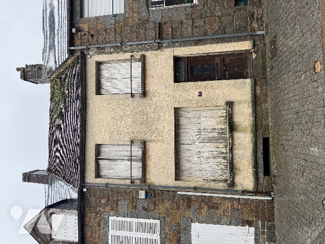 Maison 3 pièces 93 m² · à Carrouges · 93 m² · 15 000 €
