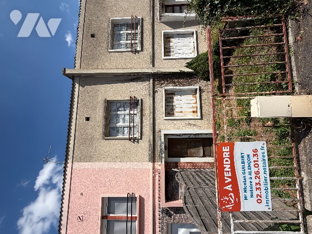 Maison 3 pièces 64 m² · à Pontchardon · 64 m² · 15 000 €