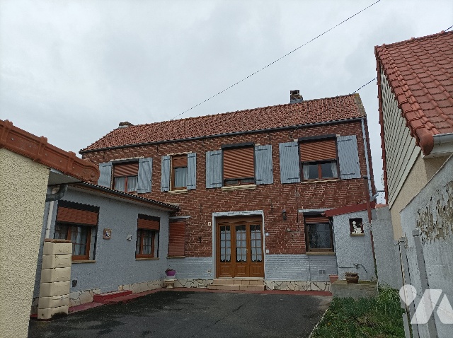 Maison 6 pièces 118 m² · à Saint-Hilaire-Cottes · 118 m² · 85 000 €