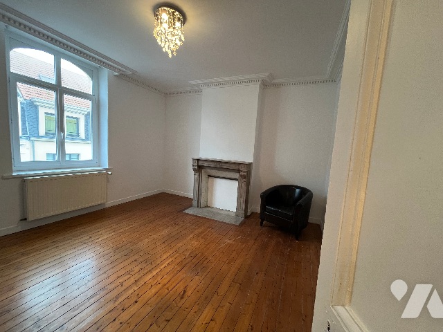 Maison 8 pièces 226 m² · à Boulogne-sur-Mer · 226 m² · 300 000 €