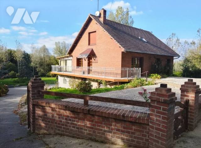 Maison 6 pièces 146 m² · à Menneville · 146 m² · 220 000 €