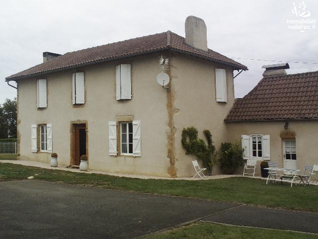 Vente - Maison - Morlaàs - 150.0m² - 6 pièces - Ref : sam