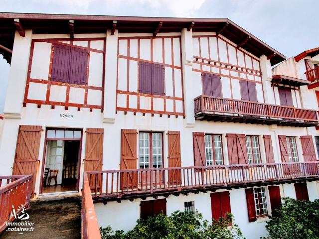 Vente aux Enchères - Maison - Saint-Jean-de-Luz - 496.0m² - 10 pièces - Ref : 201033VAE017