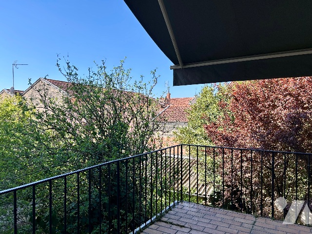 Appartement 5 pièces 104 m² · à Lyon 3e Arrondissement · 103,7 m² · 450 000 €