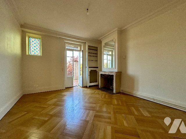 Appartement 5 pièces 104 m² · à Lyon 3e Arrondissement · 103,7 m² · 450 000 €