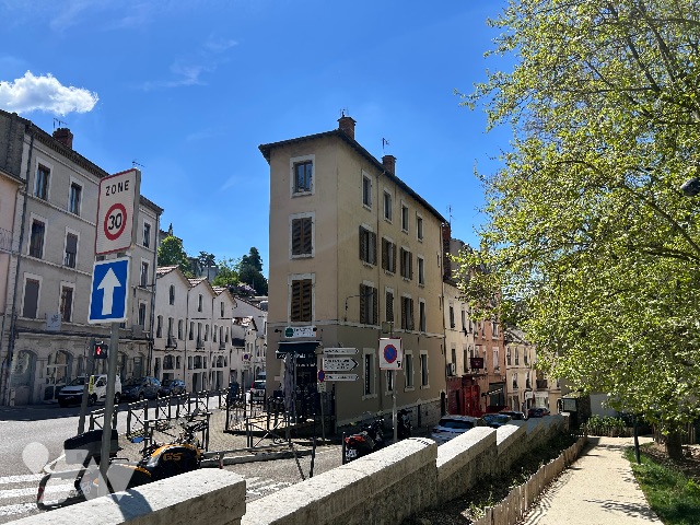 Immeuble 300 m² · à Vienne · 300 m² · 480 000 €