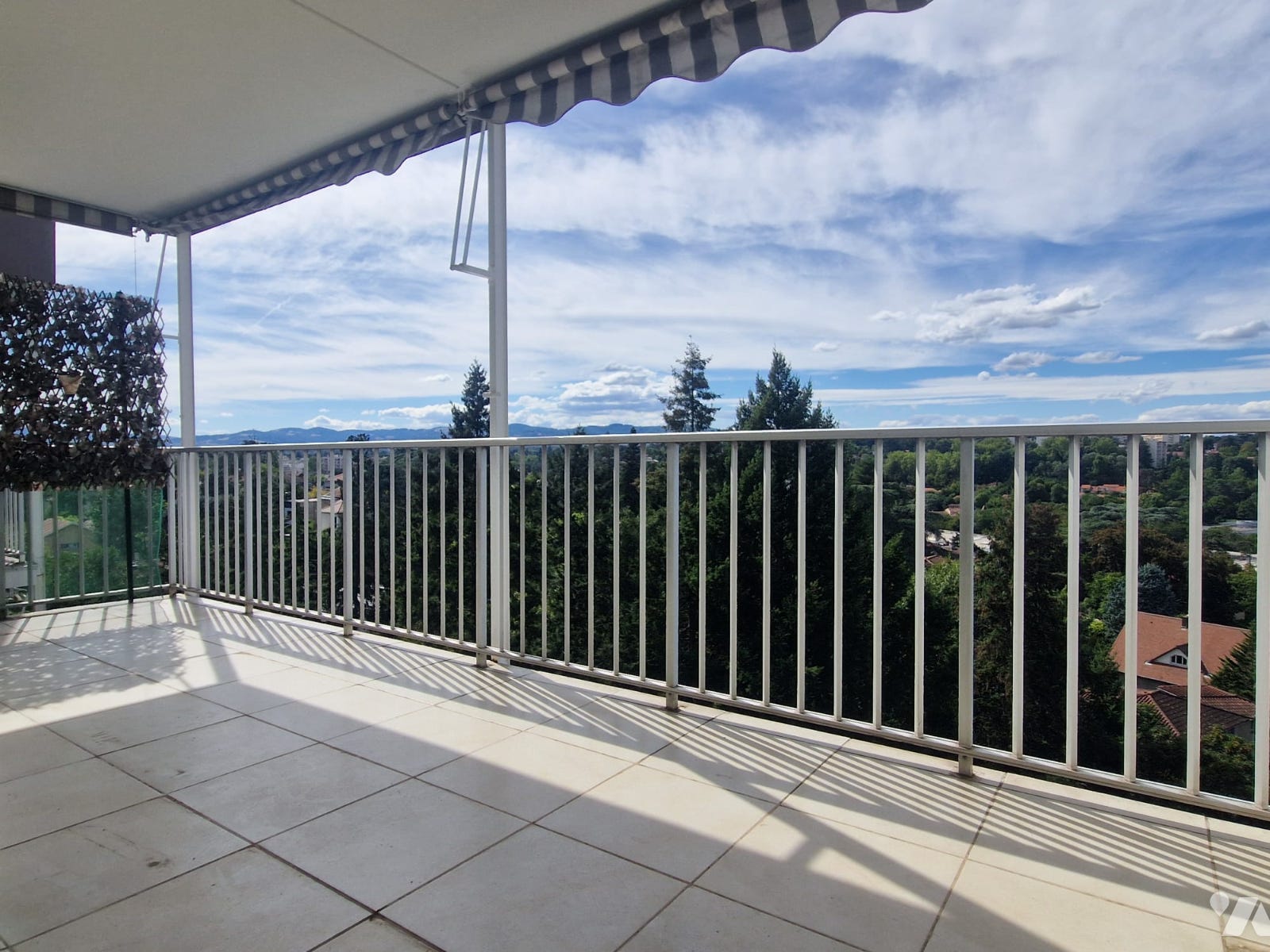 Appartement 3 pièces 75 m² · à Tassin-la-Demi-Lune · 74,9 m² · 250 240 €