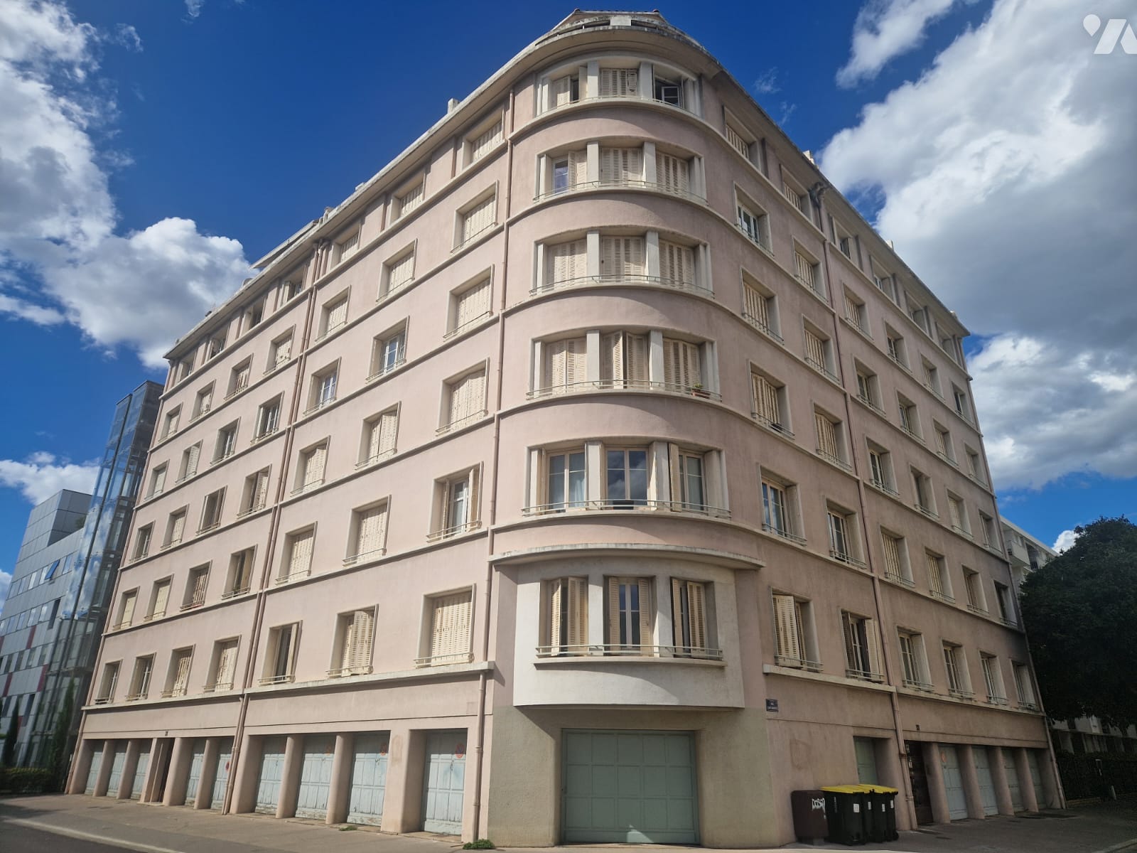 Appartement 3 pièces 65 m² · à Lyon 8e Arrondissement · 64,7 m² · 195 000 €