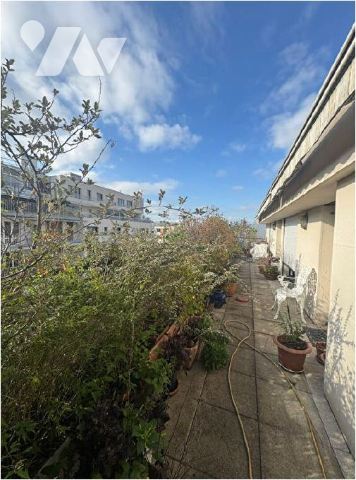 Appartement 3 pièces 111 m² · à Paris 20e Arrondissement · 111 m² · 880 000 €