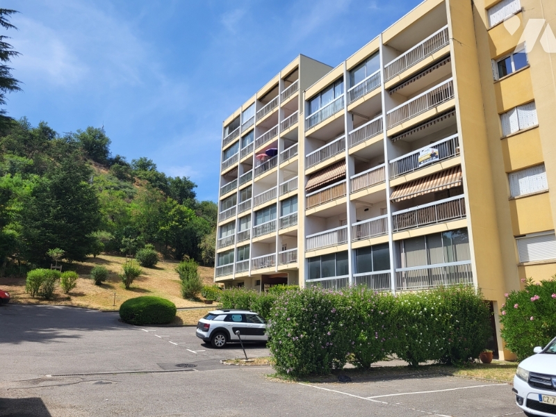 Appartement 3 pièces 72 m² · à Givors · 72 m² · 125 000 €