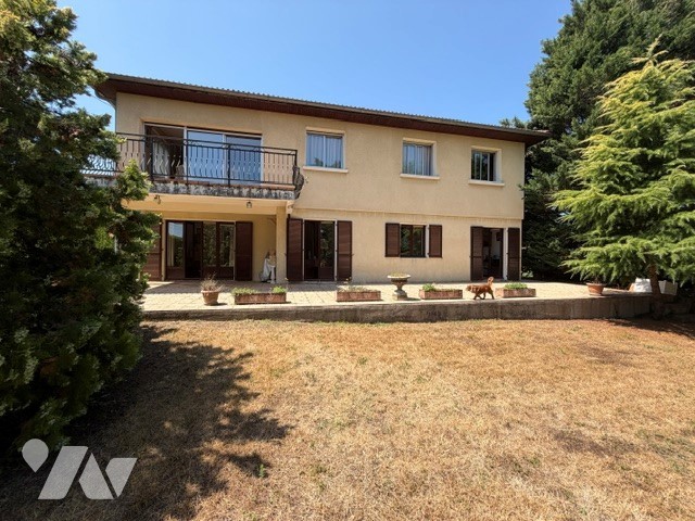 Maison 7 pièces 208 m² · à Montagny · 208 m² · 480 000 €