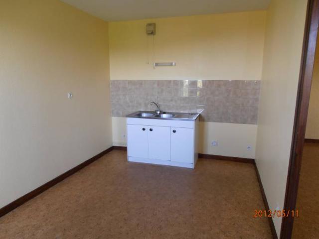 Location - Appartement - Saint-Martin-en-Haut - 57.00m² - 2 pièces - Ref : 2016-2