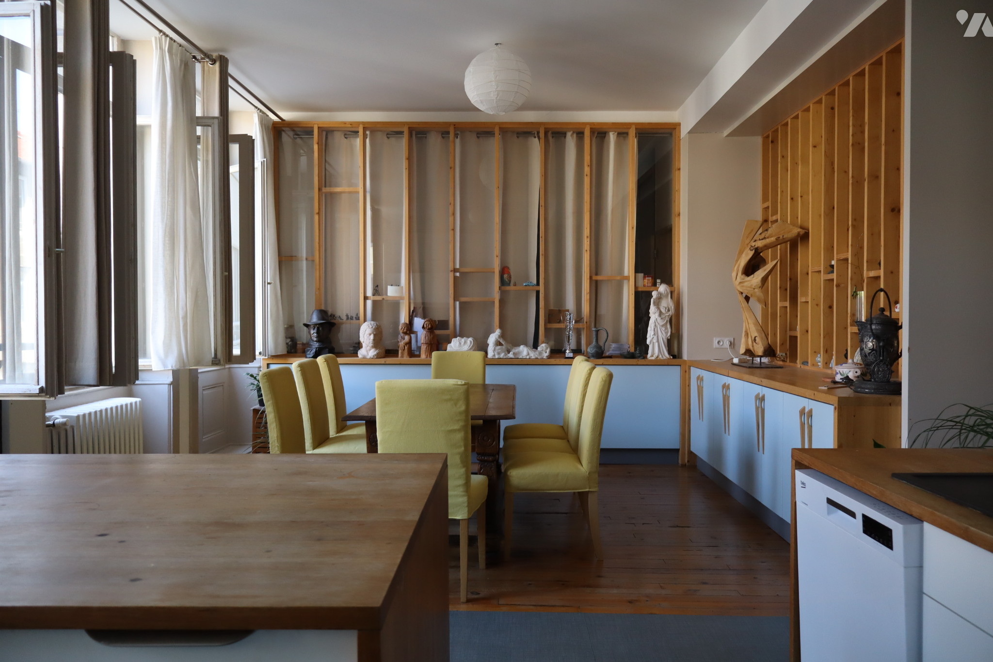 Appartement 5 pièces 166 m² · à Saint-Étienne · 165,8 m² · 225 000 €