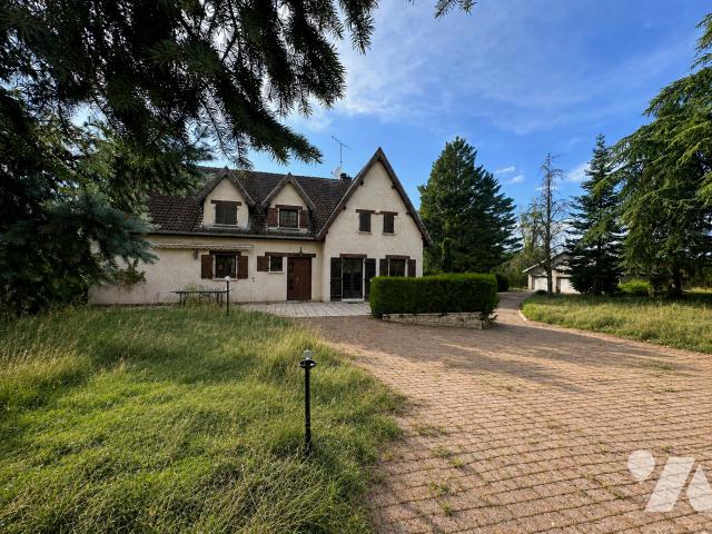 Maison 160m² — Beaujeu-Saint-Vallier-Pierrejux-et-Quitteur