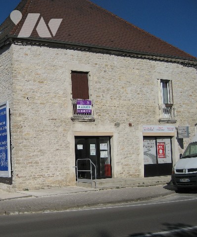 Location - Local d'activités - CHATENOY LE ROYAL - 95,87 m² - TROULOC