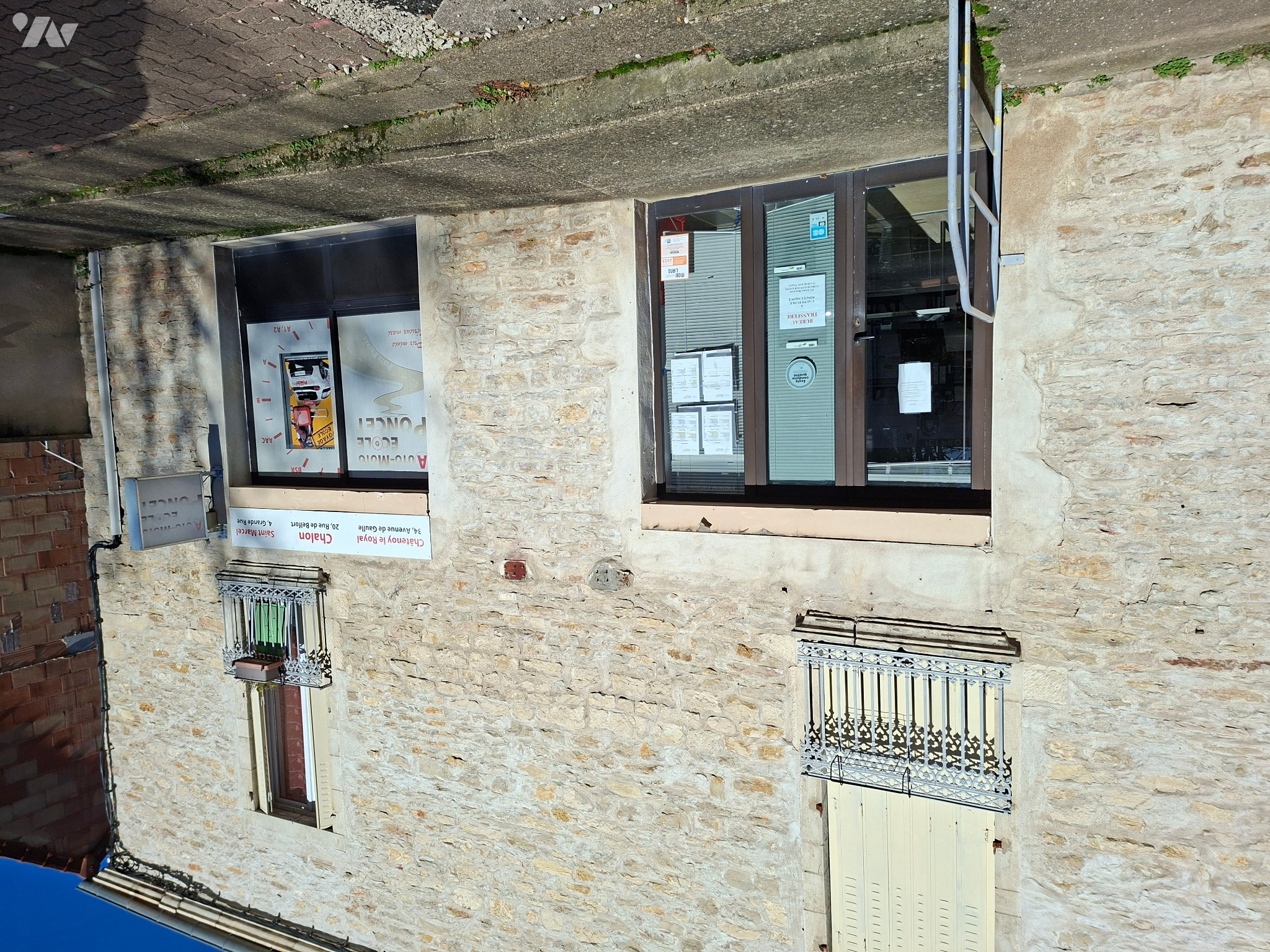 LOCATION localActivites-CHATENOY LE ROYAL (71)