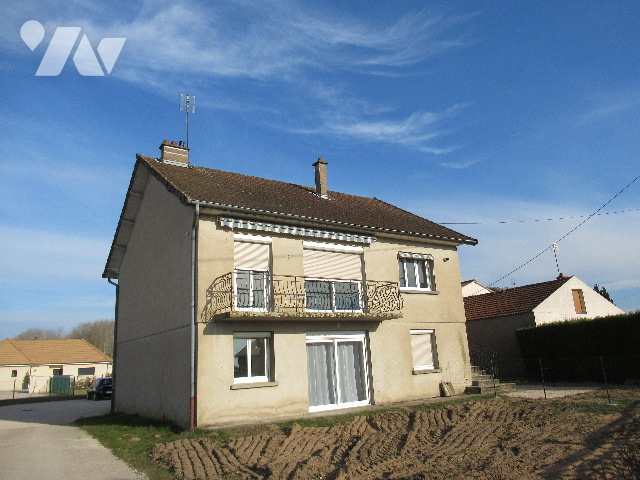 Appartement 4 pièces · à Ouroux-sur-Saône · 810 €