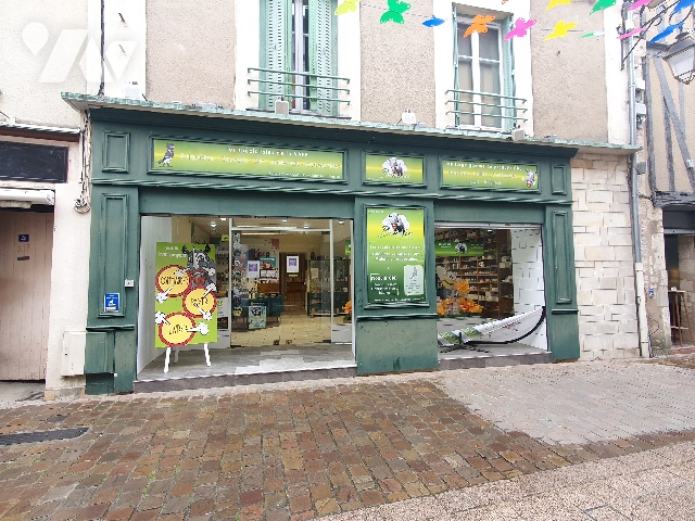Lac 107 m² Ferté-Bernard · 107 m² · 700 €