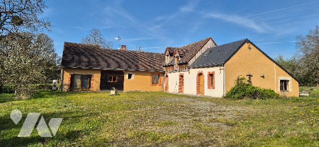 Maison 8 pièces 205 m² · à Villaines-la-Gonais · 205 m² · 225 000 €