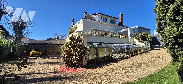 Maison 10 pièces 212 m² · à Ferté-Bernard · 212 m² · 432 000 €