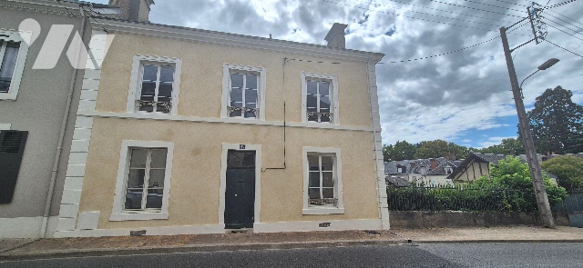 Maison 7 pièces 143 m² · à La Ferté-Bernard · 143 m² · 775 €/mois