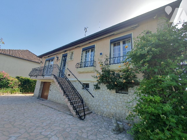 Maison 7 pièces 178 m² · à Cherré-au · 177,5 m² · 155 000 €