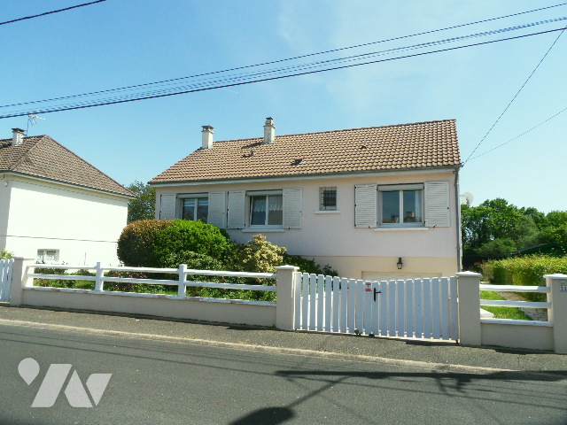 Maison 3 pièces 88 m² · à Neuville-sur-Sarthe · 88 m² · 155 000 €