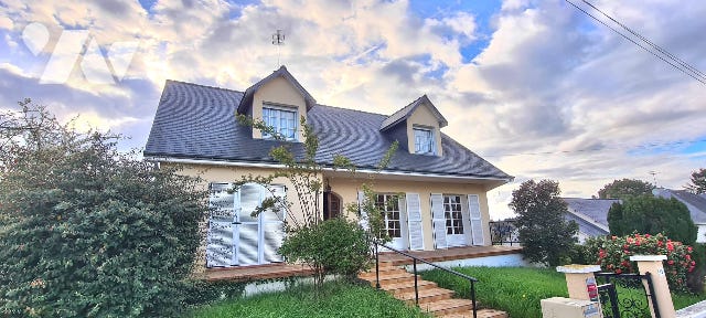 Maison 7 pièces 180 m² · à Solesmes · 180 m² · 230 000 €