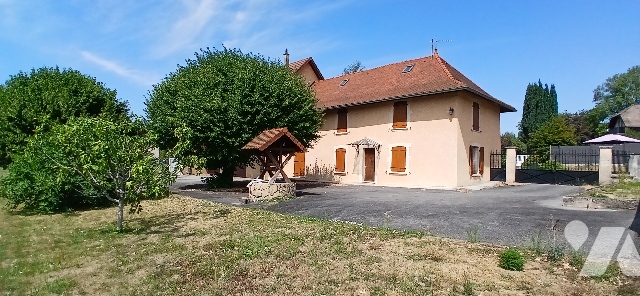 Maison 7 pièces 135 m² · à Domessin · 135 m² · 450 000 €