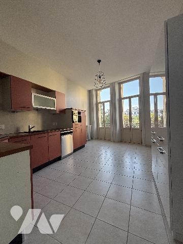 Appartement 3 pièces 100 m² · à Aix-les-Bains · 100,3 m² · 484 000 €