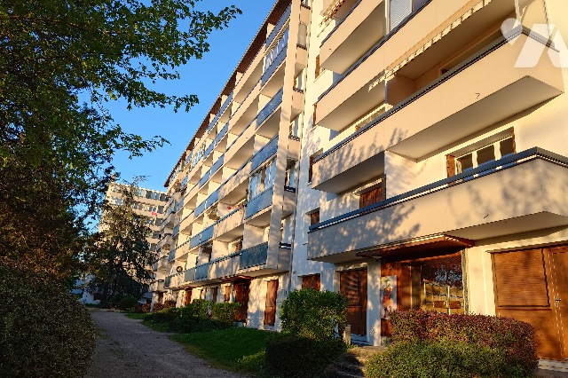 Appartement 3 pièces 67 m² · à Annecy · 66,6 m² · 240 000 €